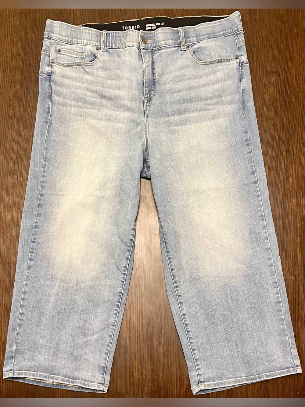 Torrid Bombshell High Rise Wide Leg Jeans 24S Super Soft Stretch Denim Plus Size